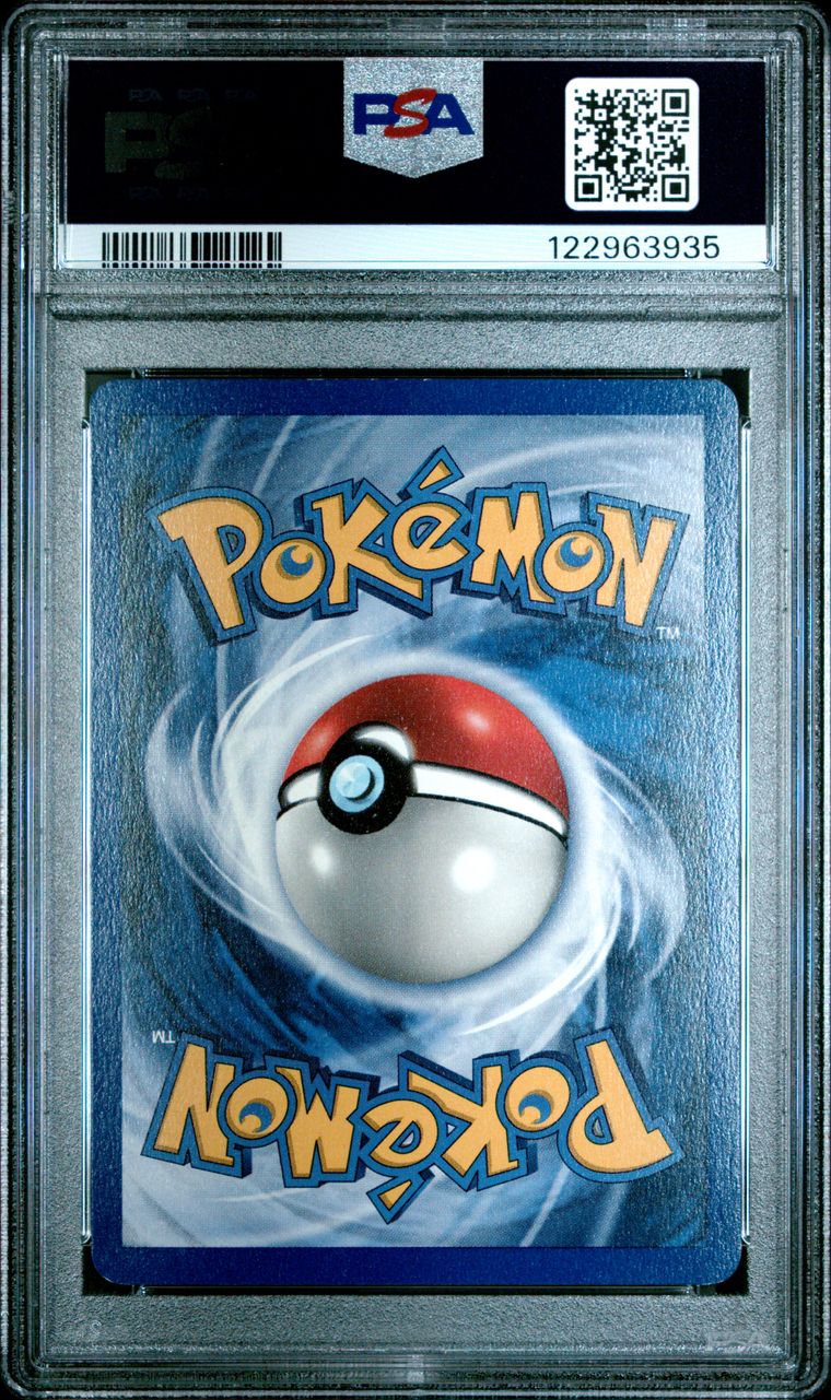 Zapdos #16 Base Set: NM-MT 8